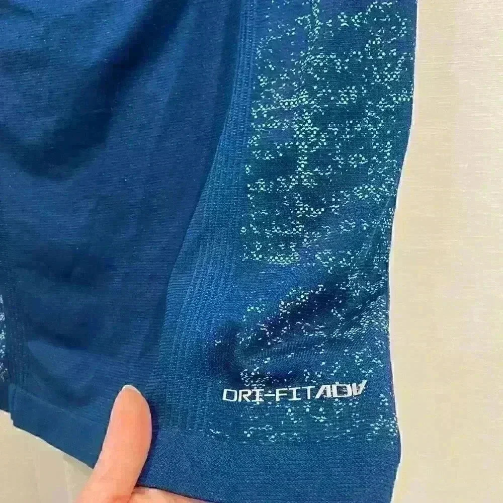 NWT Womens Nike Dri-FIT ADV Short-Sleeve Aura Blue White Open-back Size L - Picture 6 of 9